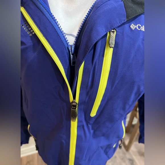 Columbia insulated winter jacket - Picture 3 of 11